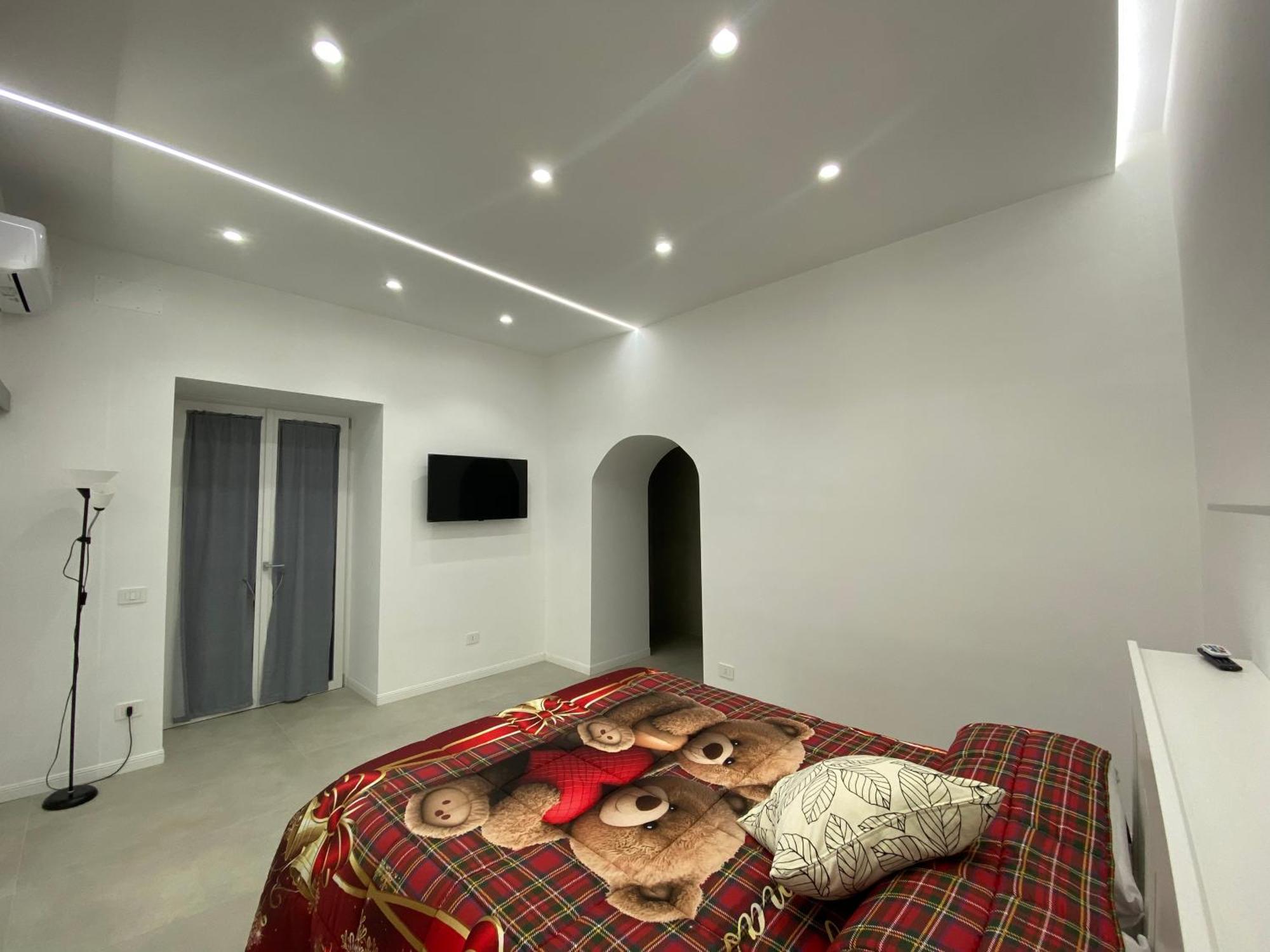 Апартаменты A Casa Mia Неаполь Экстерьер фото